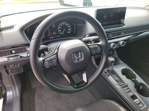 Certified 2025 Honda Civic Sport image 13