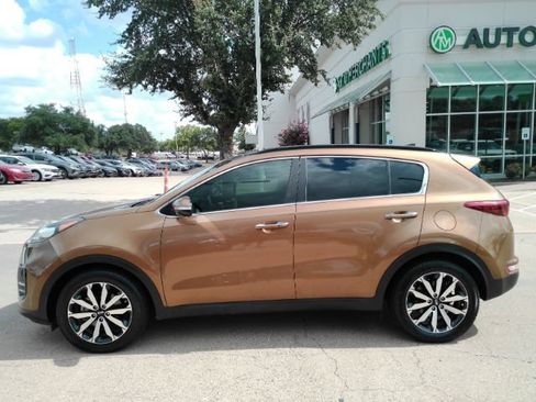 Used 2018 Kia Sportage EX w/ EX Technology Package FWD image 15