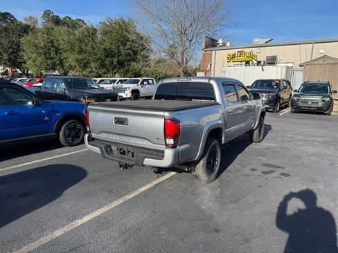 Used 2022 Toyota Tacoma SR5 image 8