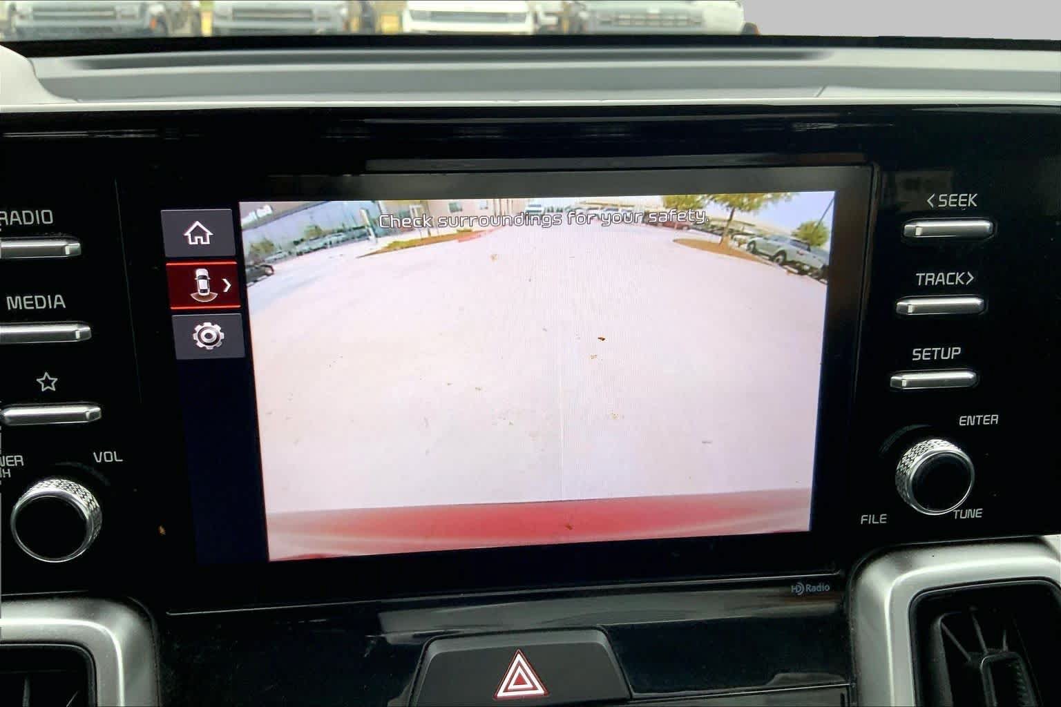 Used 2023 Kia Sorento LX FWD image 29