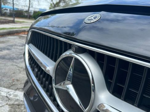 Used 2025 Mercedes-Benz C 300 Sedan w/ Exclusive Trim Package image 34