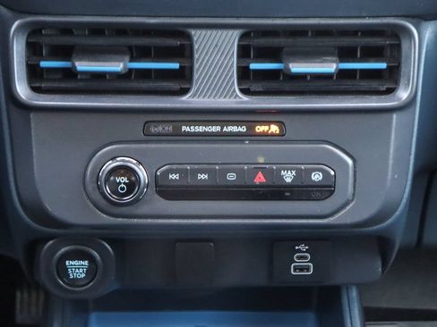 Used 2025 Ford Maverick XLT w/ XLT Luxury Package FWD image 30
