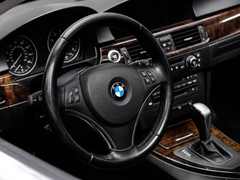Used 2007 BMW 328xi Coupe image 17