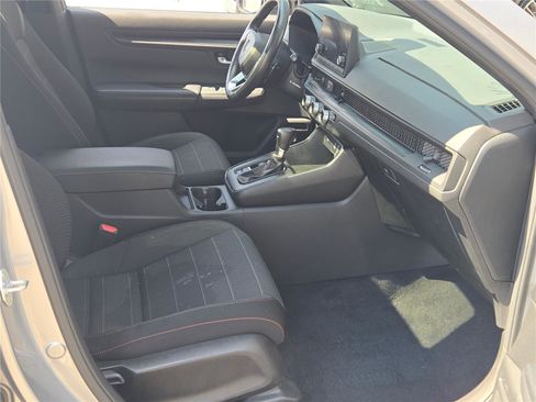 Used 2023 Honda CR-V Sport image 4
