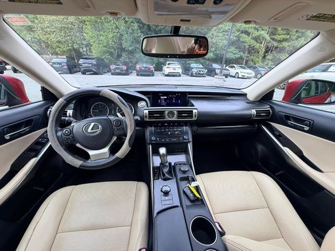 Used 2014 Lexus IS 250 RWD image 2