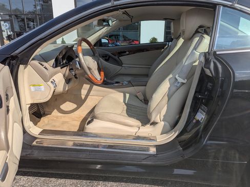 Used 2009 Mercedes-Benz SL 550 2dr Roadster 5.5L V8 image 12