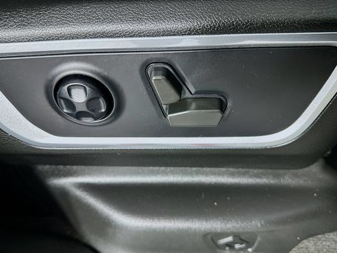 Used 2021 RAM 1500 Laramie AWD/4WD image 23