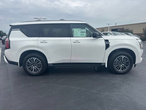 New 2026 Nissan Armada SL w/ Captain's Chari Seat Package AWD/4WD image 6