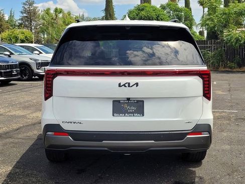 New 2026 Kia Carnival SX Prestige FWD image 5