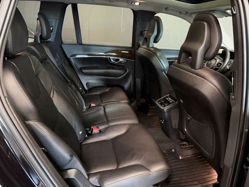Used 2016 Volvo XC90 T6 Momentum w/ Momentum Plus Package AWD/4WD image 20