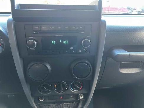 Used 2009 Jeep Wrangler X image 15