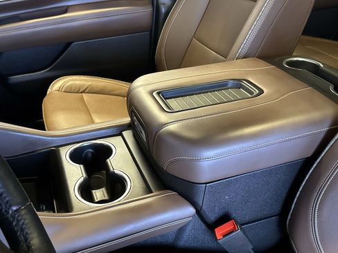 Used 2021 Chevrolet Tahoe High Country image 20