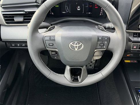 Certified 2025 Toyota Camry SE image 10