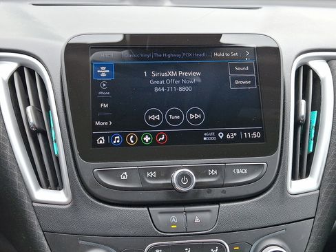 Used 2024 Chevrolet Malibu LT FWD image 16