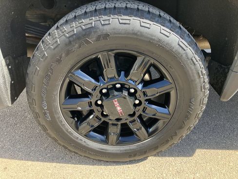 Used 2024 GMC Sierra 2500 AT4 AWD/4WD image 21