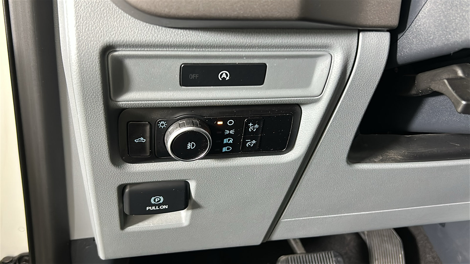 Used 2025 Ford F150 XLT w/ Equipment Group 301A Standard AWD/4WD image 23