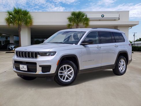 Used 2024 Jeep Grand Cherokee L Laredo w/ Luxury Tech Group I AWD/4WD image 1