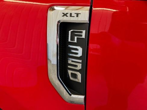 Used 2022 Ford F350 XLT w/ XLT Premium Package image 13