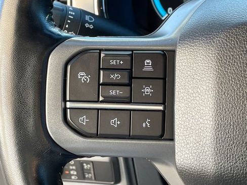 Used 2022 Ford F150 Lariat w/ Equipment Group 502A High image 28