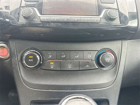 Used 2017 Nissan Sentra SV image 12