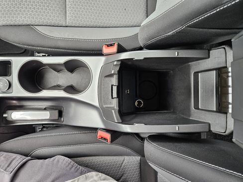 Used 2017 Ford C-MAX SE image 40