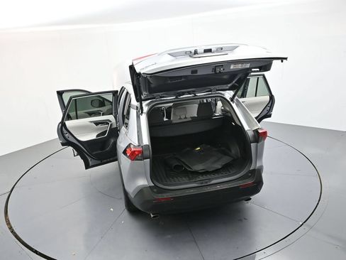 Used 2025 Toyota RAV4 XLE w/ Convenience Package FWD image 37