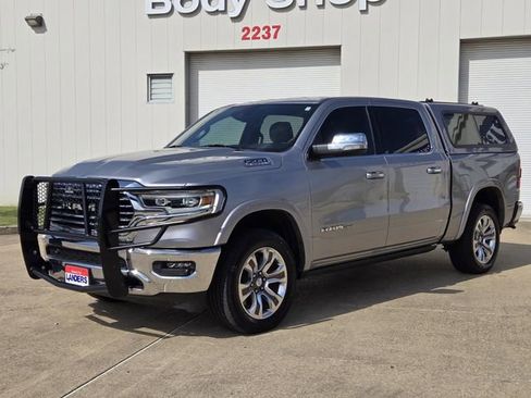 Used 2022 RAM 1500 Limited image 1