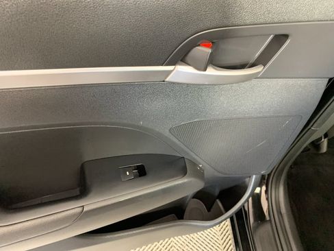 Used 2019 Hyundai Elantra SE w/ Winter Weather Package FWD image 30