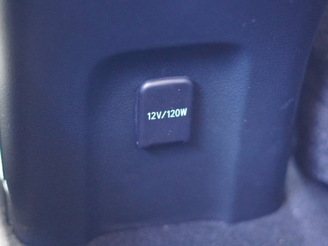 Used 2018 Toyota Prius Two w/ Prius Two Safety Plus Package FWD image 36