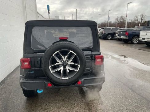 Used 2024 Jeep Wrangler Unlimited w/ Convenience Group image 6