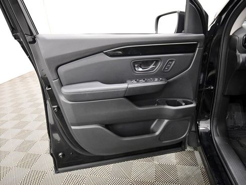Certified 2023 Honda Pilot EX-L image 13