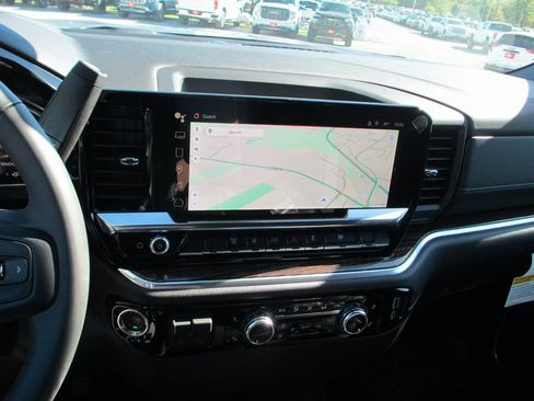 New 2026 GMC Sierra 3500 SLE w/ SLE Value Package image 18