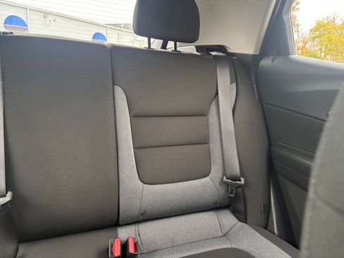 Used 2025 Chevrolet TrailBlazer LT image 35