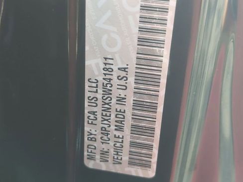 Used 2025 Jeep Wrangler Sahara image 26