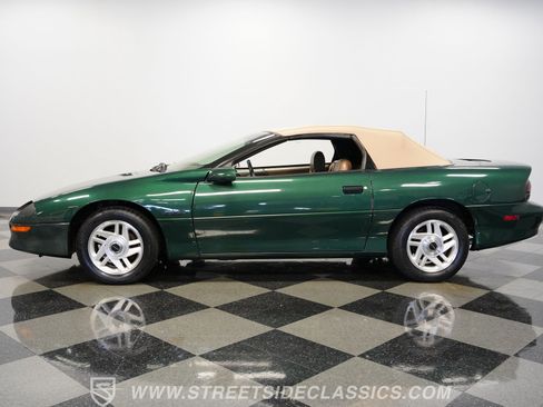 Used 1995 Chevrolet Camaro Z28 RWD image 2