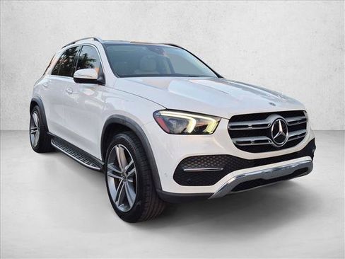 Used 2022 Mercedes-Benz GLE 350 4MATIC image 3