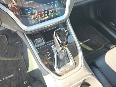 Used 2023 Subaru Outback Limited image 41