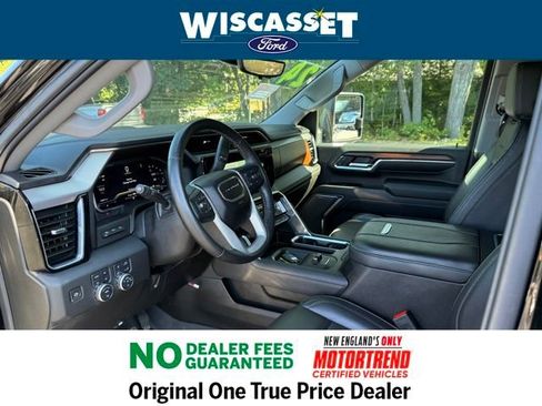 Used 2024 GMC Sierra 3500 Denali w/ Denali Reserve Package image 4