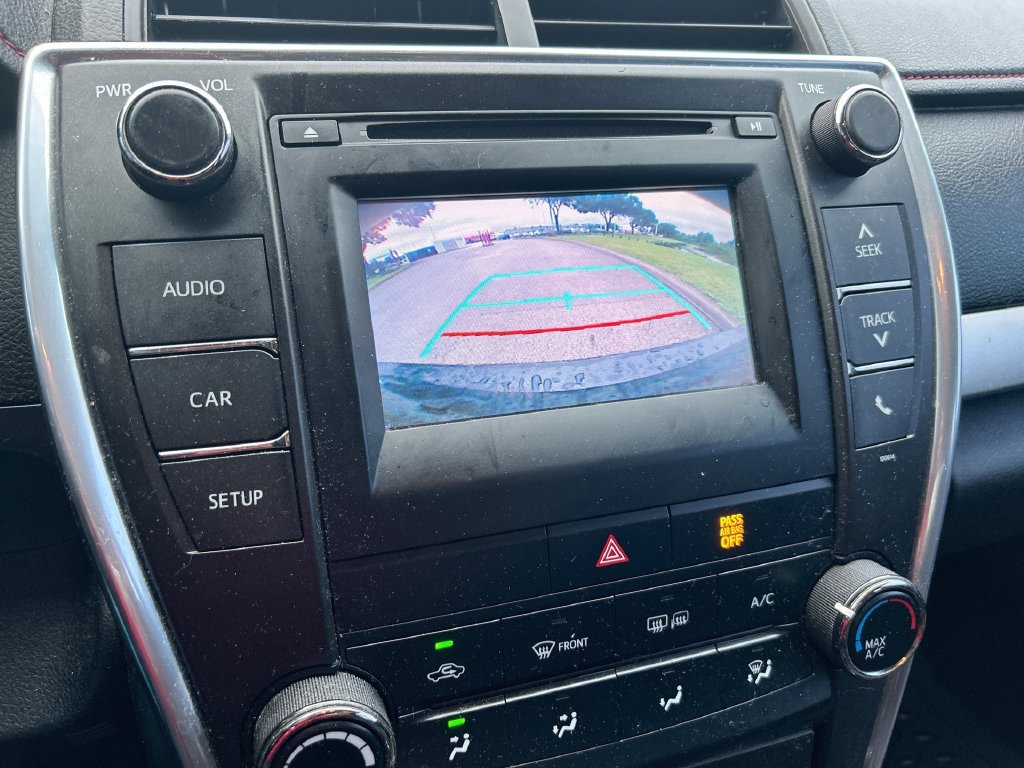 Used 2016 Toyota Camry SE FWD image 21