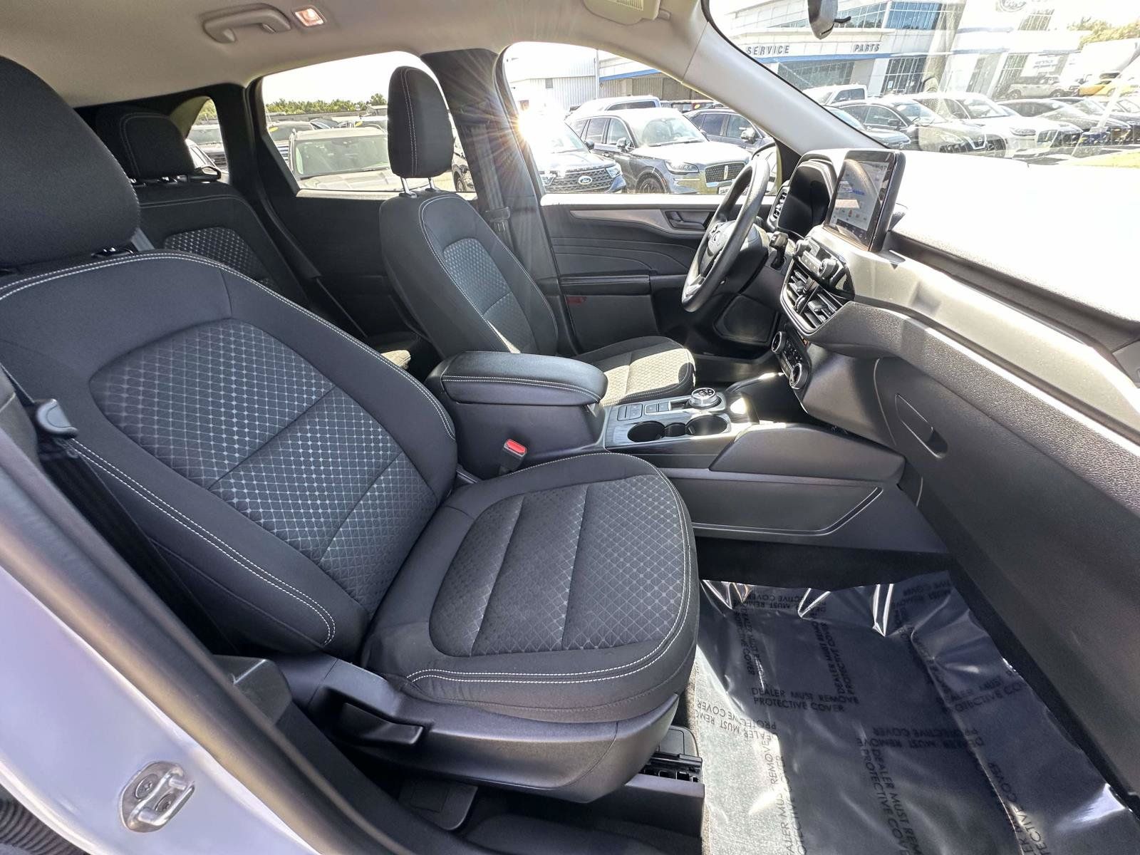Certified 2025 Ford Escape Active AWD/4WD image 22