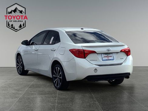 Used 2017 Toyota Corolla XSE image 3