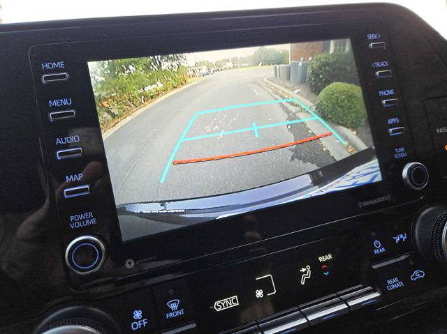 Used 2021 Toyota Highlander L FWD image 16