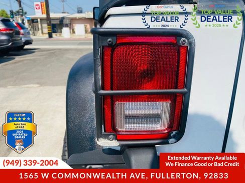 Used 2013 Jeep Wrangler Unlimited Sport image 18