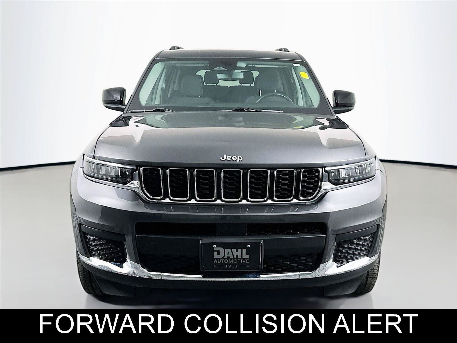 Used 2022 Jeep Grand Cherokee L Laredo w/ Luxury Tech Group I AWD/4WD image 3
