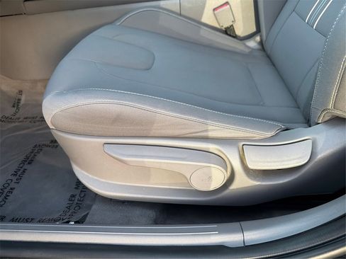 Used 2023 Hyundai Elantra SEL w/ Convenience Package image 19