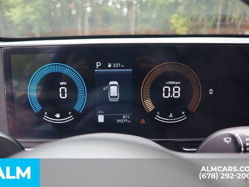 Used 2025 Hyundai Kona SEL image 38