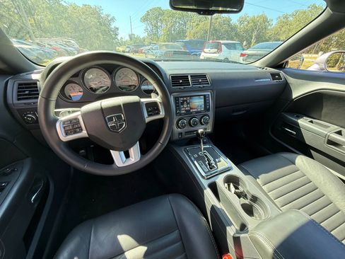 Used 2013 Dodge Challenger R/T image 13