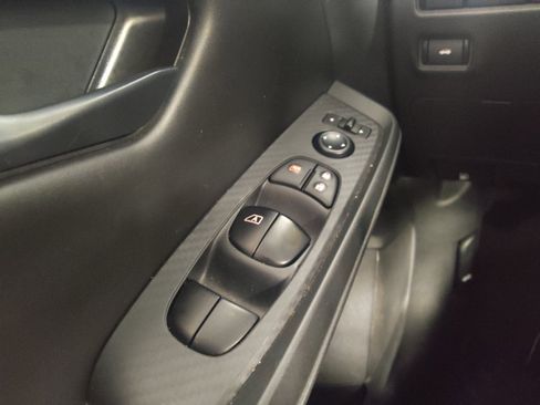 Used 2025 Nissan Sentra S FWD image 27