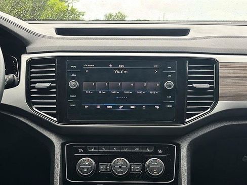 Used 2023 Volkswagen Atlas SEL AWD/4WD image 28