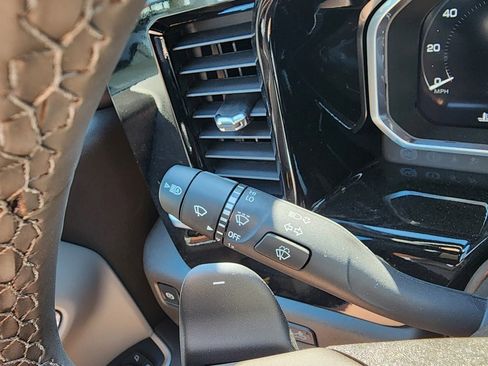 New 2026 GMC Sierra 1500 SLT w/ SLT Premium Plus Package image 23